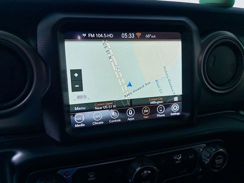 Used 2023 Jeep Wrangler Unlimited w/ 8.4" Radio Group AWD/4WD image 15