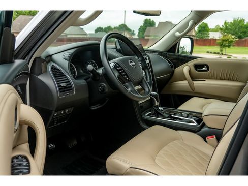 Used 2024 Nissan Armada Platinum w/ Captain's Chairs Package AWD/4WD image 12