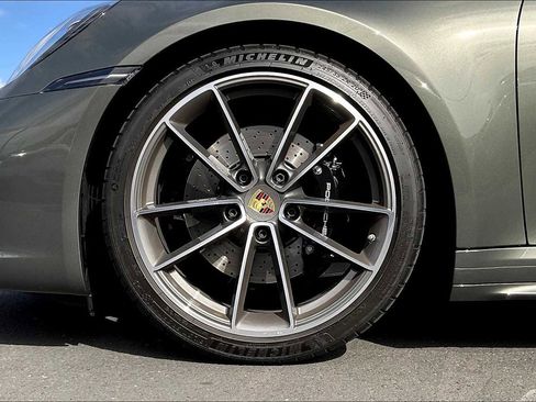 Used 2024 Porsche 911 Carrera 4S image 12