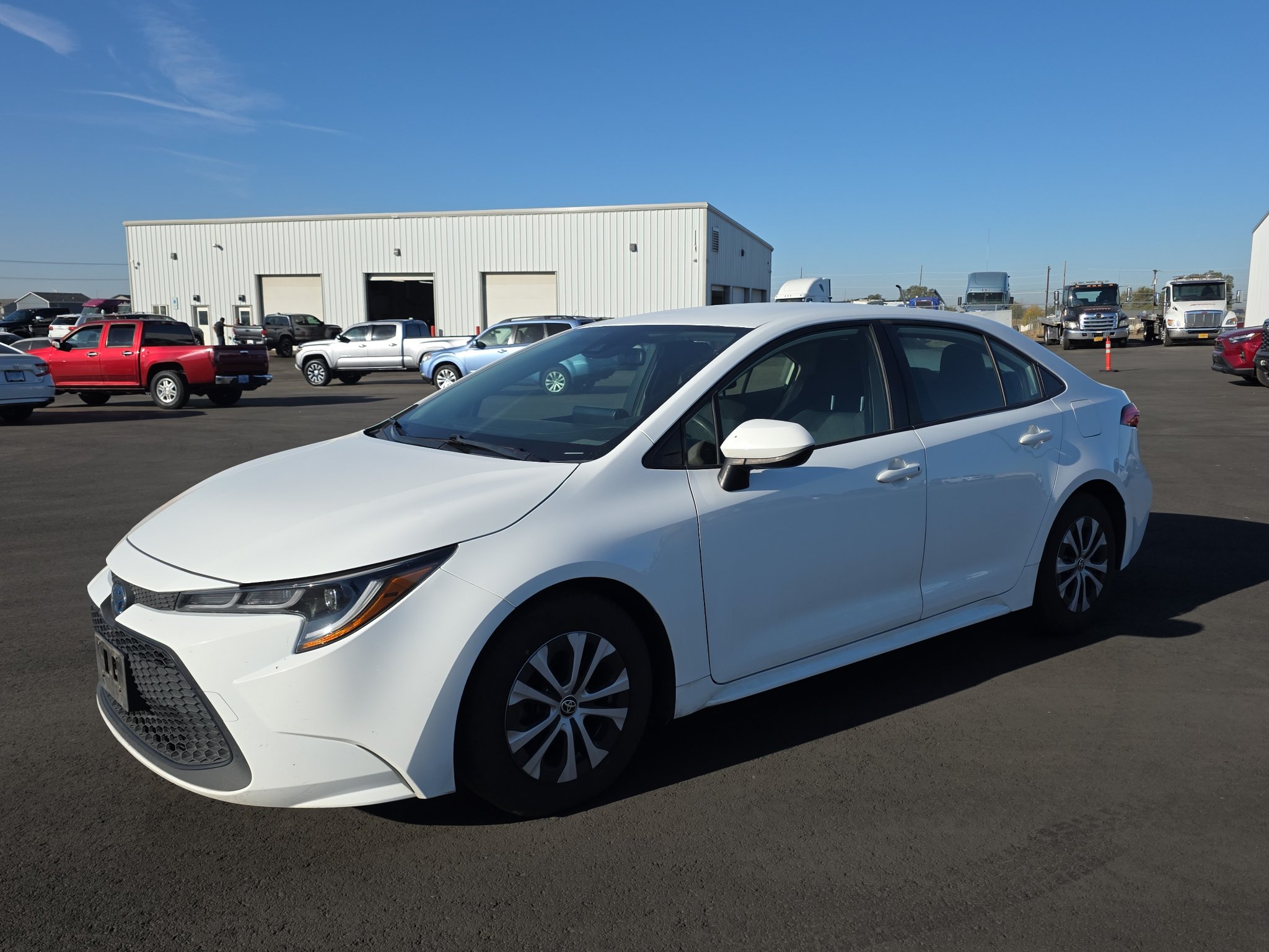 Certified 2022 Toyota Corolla LE FWD image 3