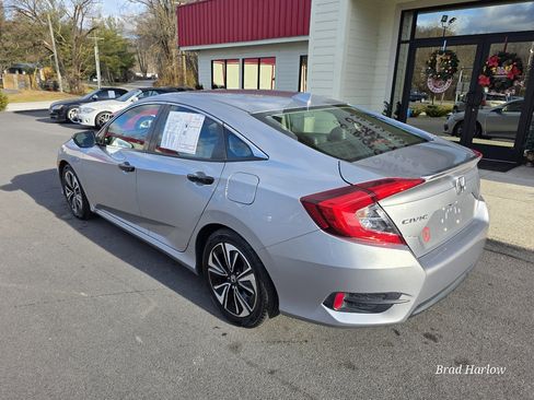 Used 2018 Honda Civic EX-L image 7