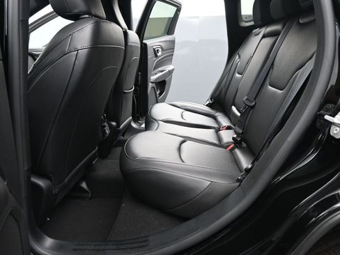 New 2026 Jeep Compass Limited image 13