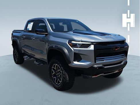 Used 2024 Chevrolet Colorado ZR2 w/ ZR2 Convenience Package III AWD/4WD image 1