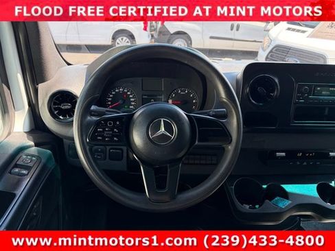 Used 2019 Mercedes-Benz Sprinter 2500 image 35