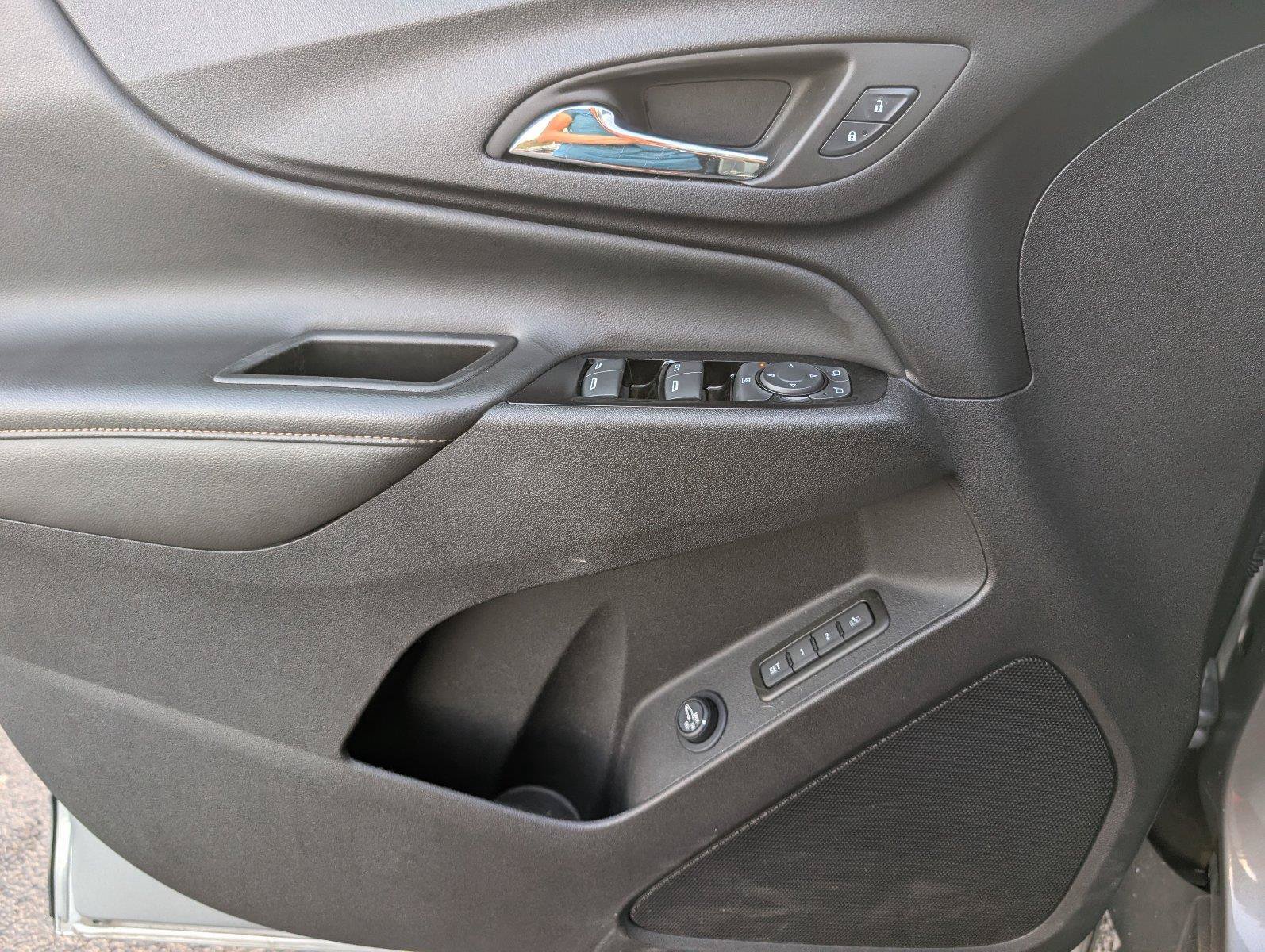 Used 2024 Chevrolet Equinox Premier AWD/4WD image 19