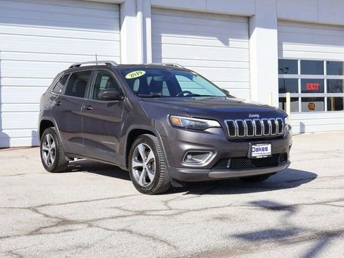 Used 2019 Jeep Cherokee Limited image 1