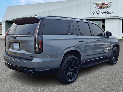 Used 2023 Cadillac Escalade Sport w/ LPO, ONYX Package AWD/4WD image 5