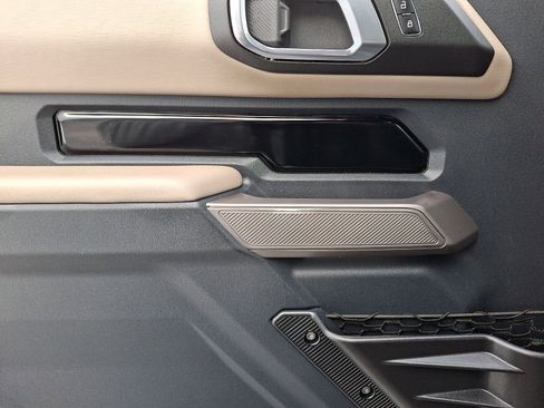 Certified 2022 Ford Bronco Wildtrak image 12