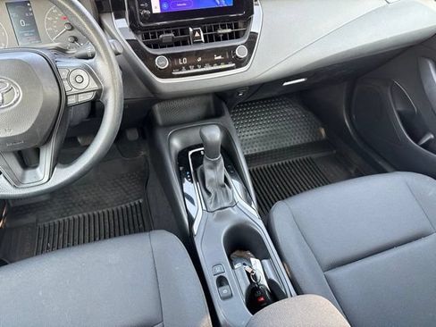 Used 2024 Toyota Corolla LE w/ LE Convenience Package FWD image 21