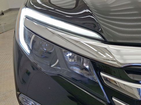 Used 2017 Honda Pilot Elite image 28