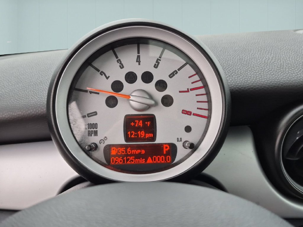 Used 2009 MINI Cooper Hardtop FWD image 18