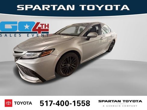 Used 2023 Toyota Camry XSE FWD image 1