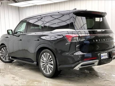 Certified 2025 INFINITI QX80 Luxe image 12