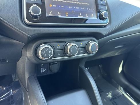 Used 2024 Nissan Versa S w/ S Plus Package image 21