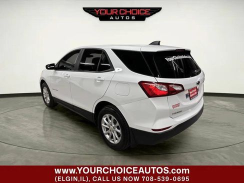 Used 2020 Chevrolet Equinox LS FWD image 3