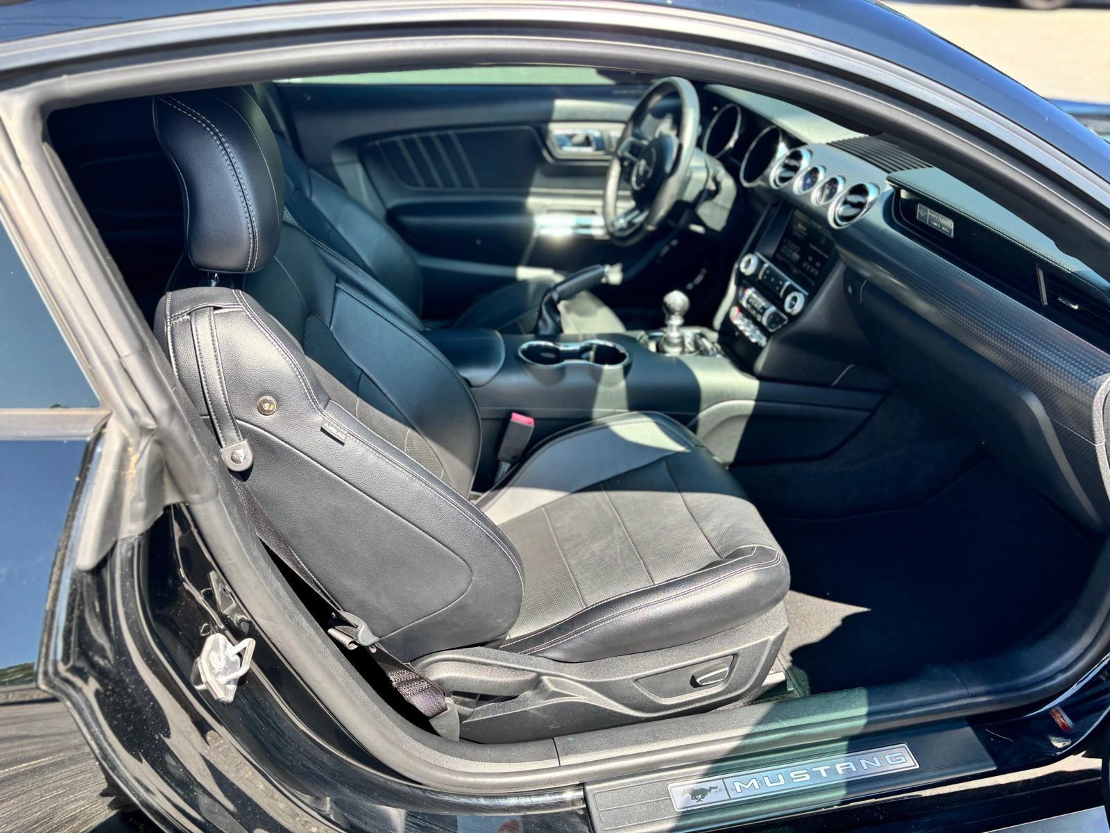 Used 2015 Ford Mustang GT Premium w/ GT Performance Package RWD image 15