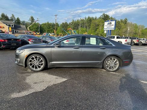 Used 2019 Lincoln MKZ Reserve w/ Reserve Plus Package FWD image 2