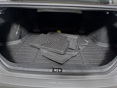 Used 2025 Toyota Camry SE FWD image 34