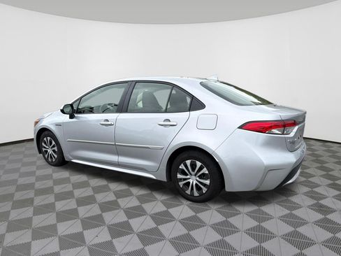 Used 2020 Toyota Corolla LE FWD image 5