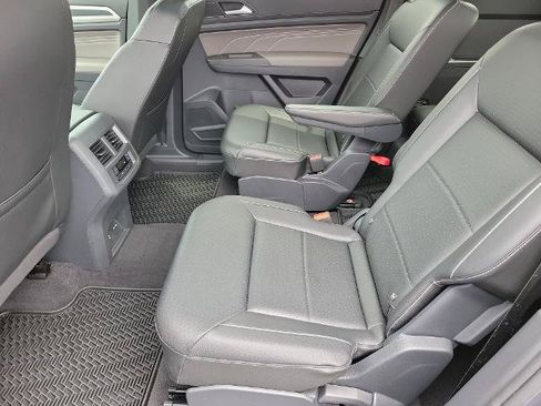 Used 2023 Volkswagen Atlas SEL R-Line AWD/4WD image 15