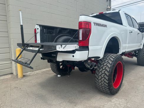 Used 2020 Ford F250 Platinum AWD/4WD image 8
