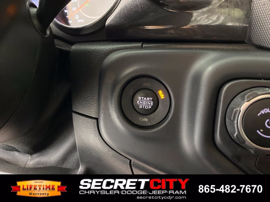 Used 2021 Jeep Wrangler Unlimited Sport AWD/4WD image 16