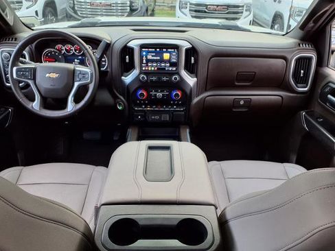 Used 2022 Chevrolet Silverado 3500 LTZ w/ LTZ Plus Package image 4