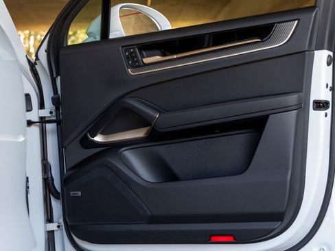 New 2025 Porsche Cayenne S image 46