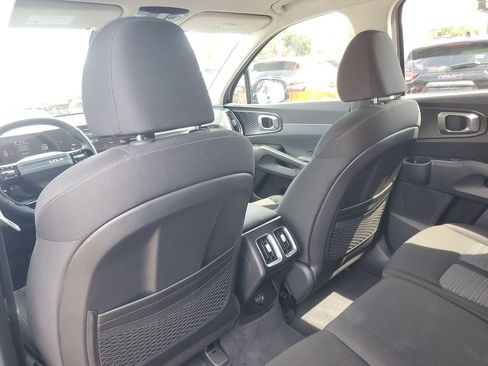 New 2026 Kia Sorento LX image 25