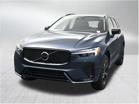 New 2026 Volvo XC60 B5 Core AWD/4WD image 8