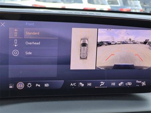 Used 2025 Buick Enclave Avenir w/ Super Cruise Package image 18