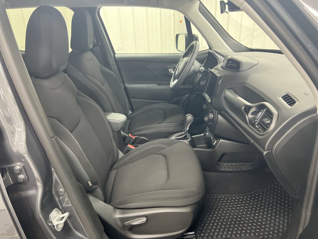 Used 2023 Jeep Renegade Altitude AWD/4WD image 22