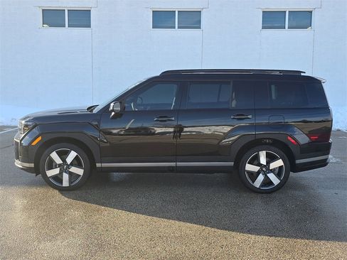 Used 2024 Hyundai Santa Fe Limited image 10