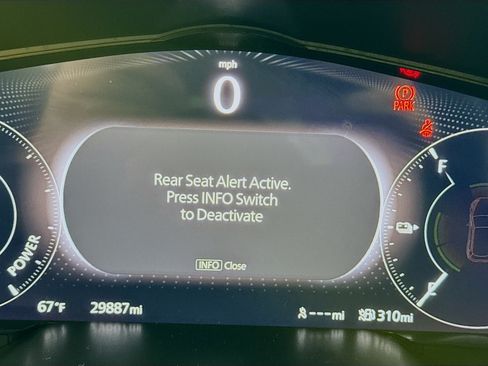 Used 2024 MAZDA CX-90 Plug-In Hybrid w/ Premium Pkg AWD/4WD image 18