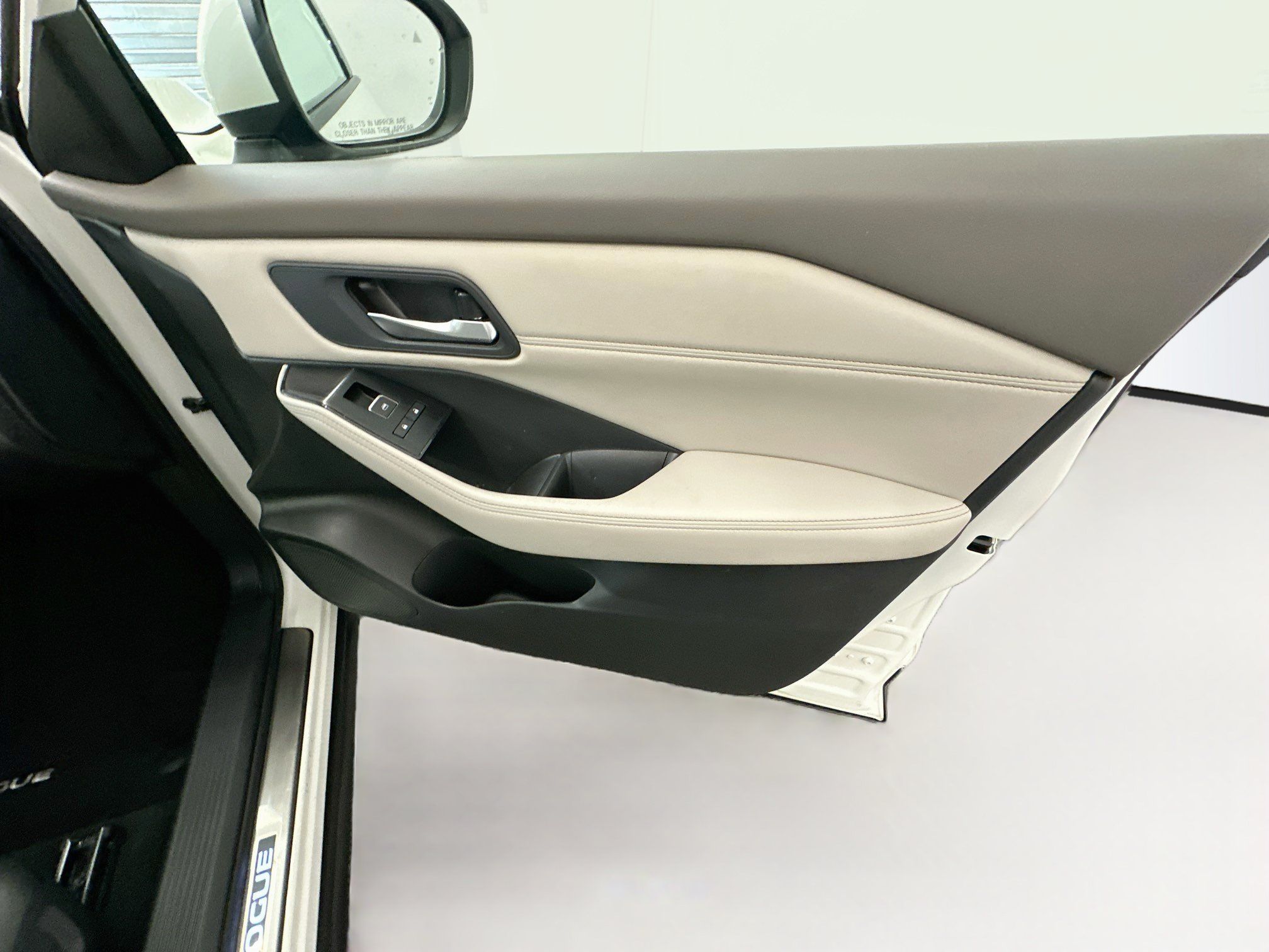 Used 2023 Nissan Rogue SL w/ SL Premium Package AWD/4WD image 34