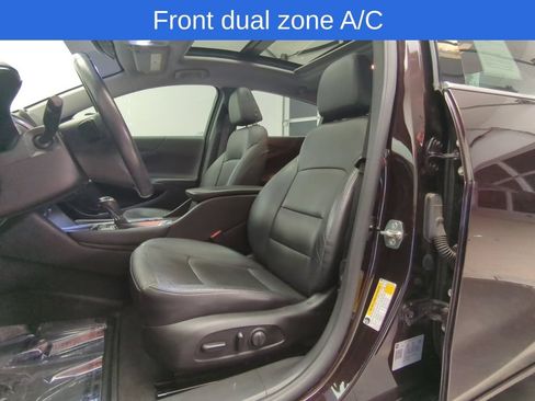 Used 2020 Chevrolet Malibu LT w/ Leather Package FWD image 11
