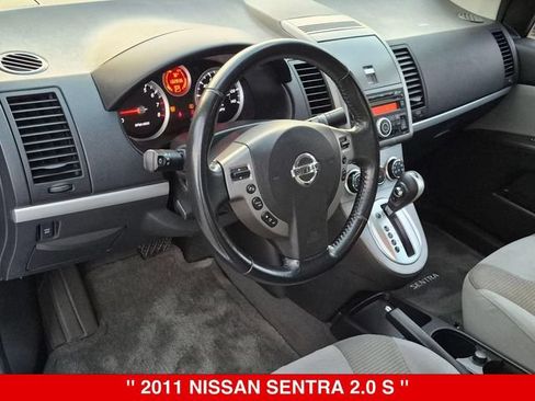Used 2011 Nissan Sentra 2.0 S w/ Convenience Pkg FWD image 17