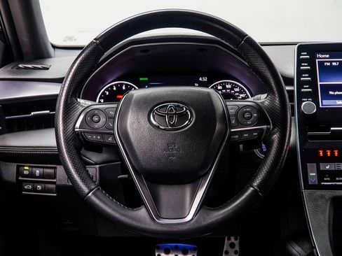 Used 2021 Toyota Avalon XSE image 16