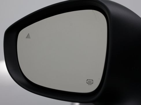 Used 2025 Chrysler Pacifica Select FWD image 18
