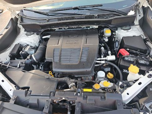 Used 2019 Subaru Forester AWD/4WD image 7