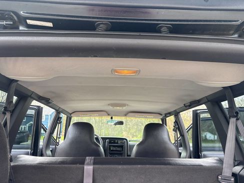 Used 2000 Jeep Cherokee Sport image 26