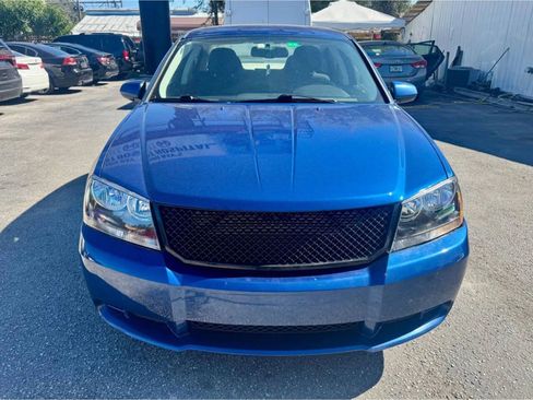 Used 2010 Dodge Avenger R/T image 8