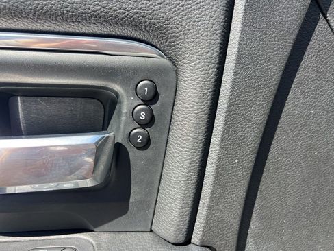 Used 2025 RAM 2500 Laramie w/ Sport Appearance Package image 26