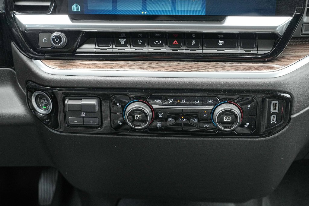 Used 2025 Chevrolet Silverado 2500 LT w/ Convenience Package AWD/4WD image 32