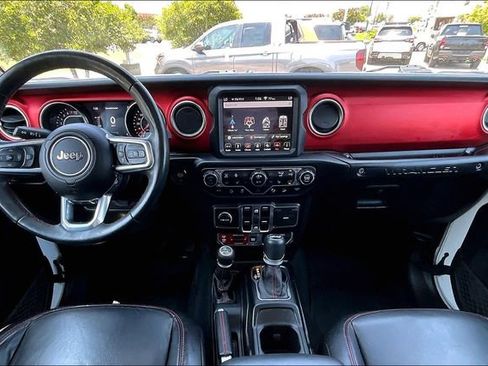 Used 2019 Jeep Wrangler Unlimited Rubicon AWD/4WD image 7