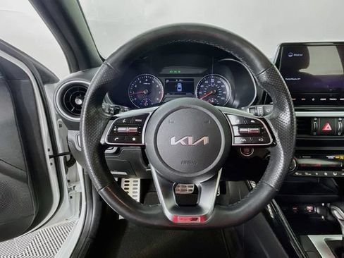 Used 2022 Kia Forte GT-Line FWD image 12