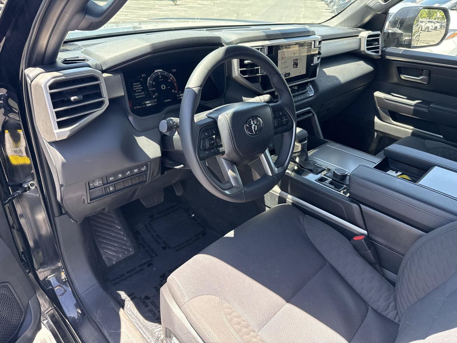 Used 2025 Toyota Sequoia SR5 AWD/4WD image 16