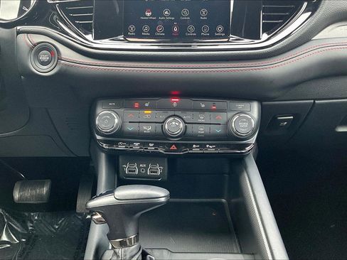 Used 2024 Dodge Durango GT image 13