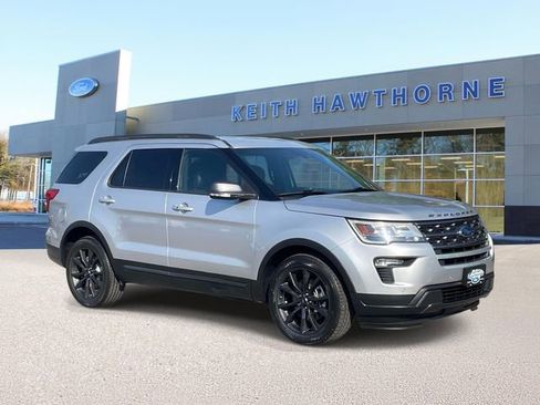 Used 2019 Ford Explorer XLT w/ Equipment Group 202A FWD image 1