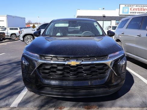 Certified 2024 Chevrolet Trax LS w/ LS Convenience Package image 2